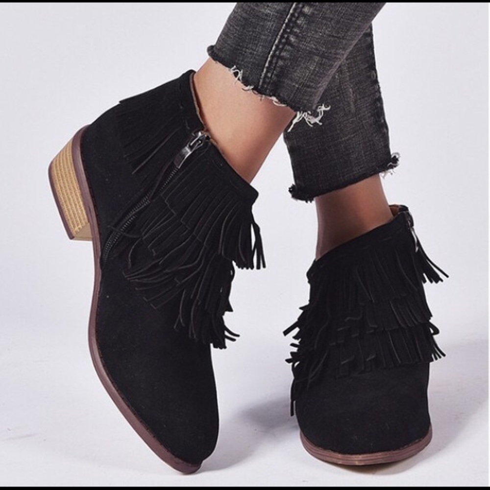 Bohemian Fringe Vegan Suede Black Ankle Boots - Picture 3 of 4